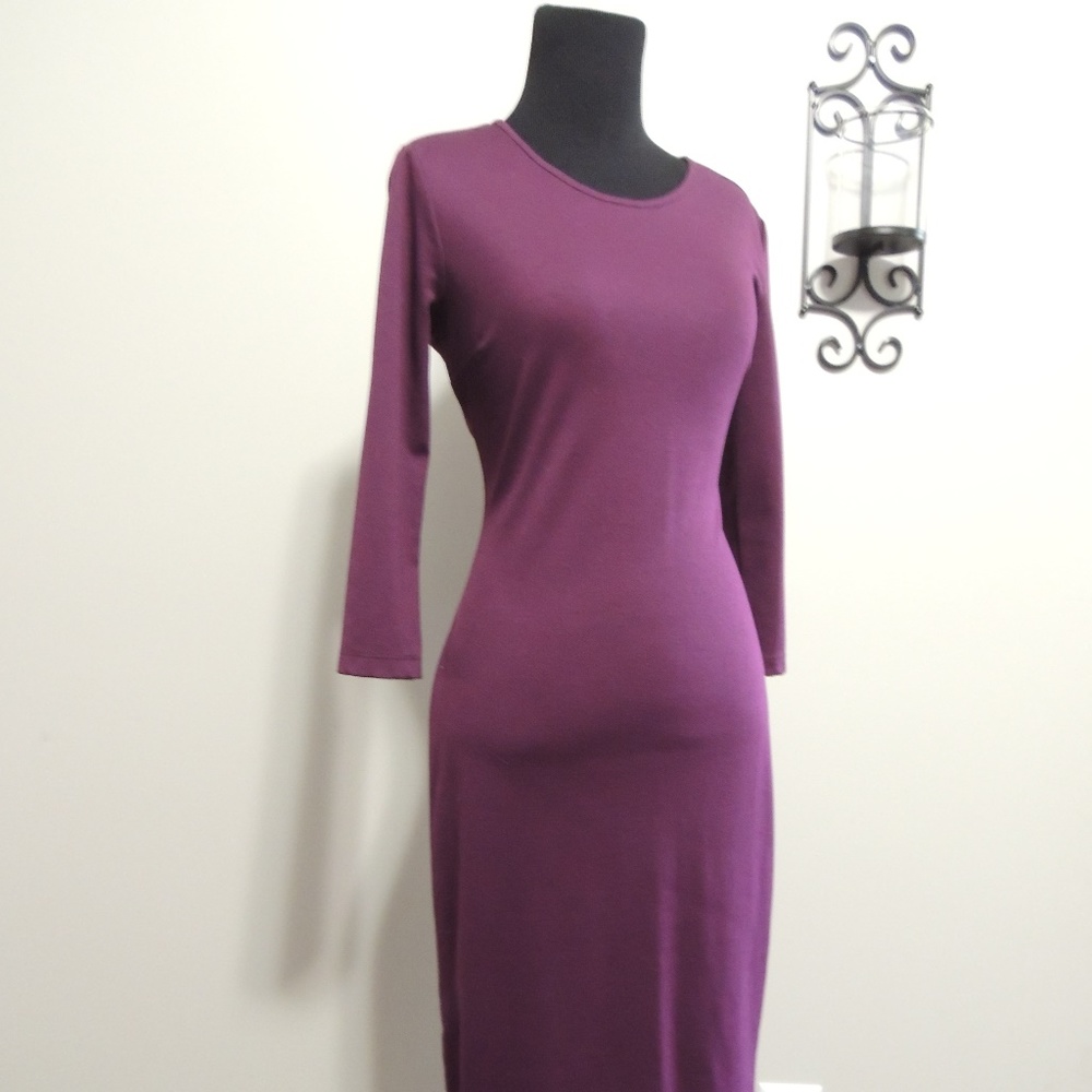 Plum 3/4 Sleeve Midi dress